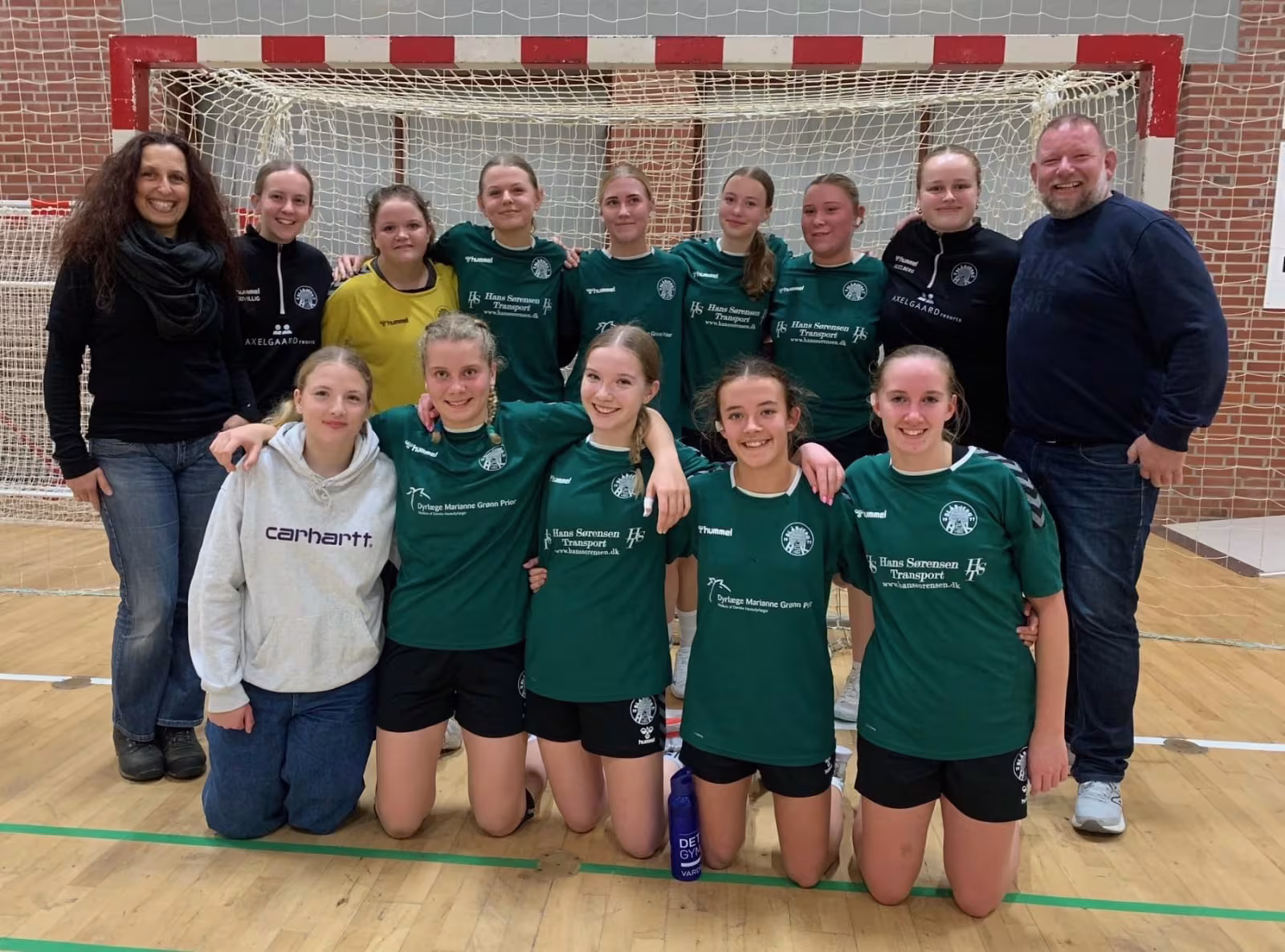 Nye spilletrøjer styrker U15-holdet