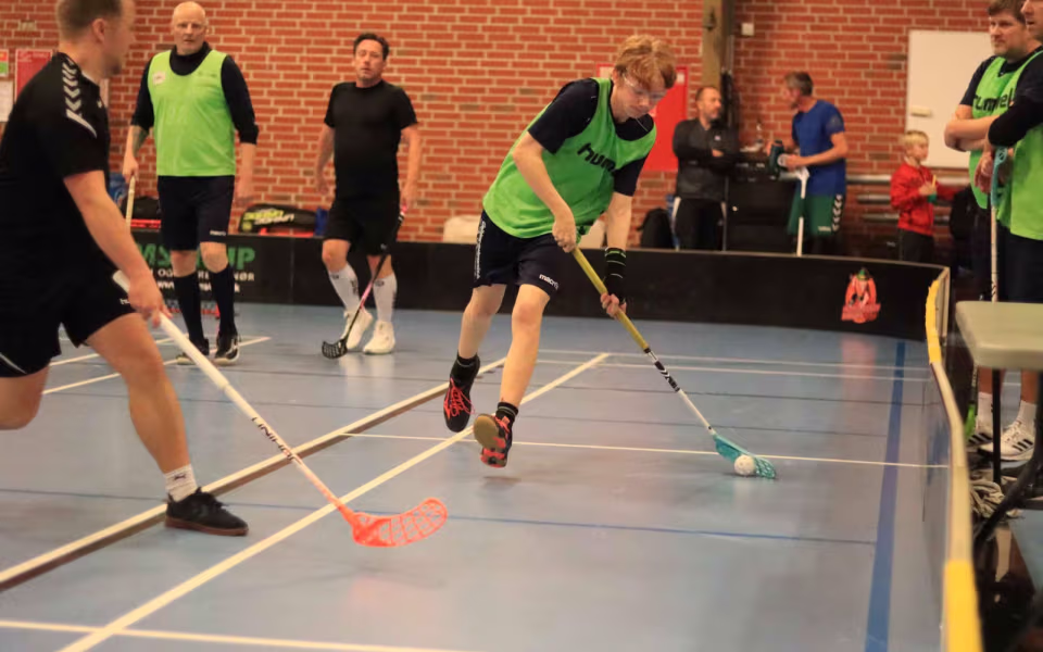 Floorball-sæson skudt i gang