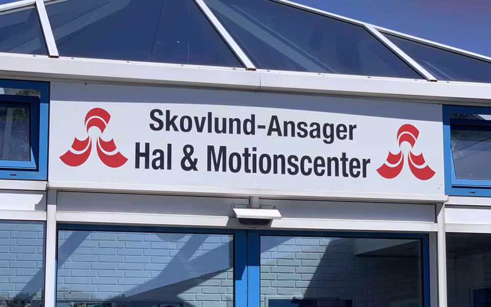 Skovlund-Ansager hallen