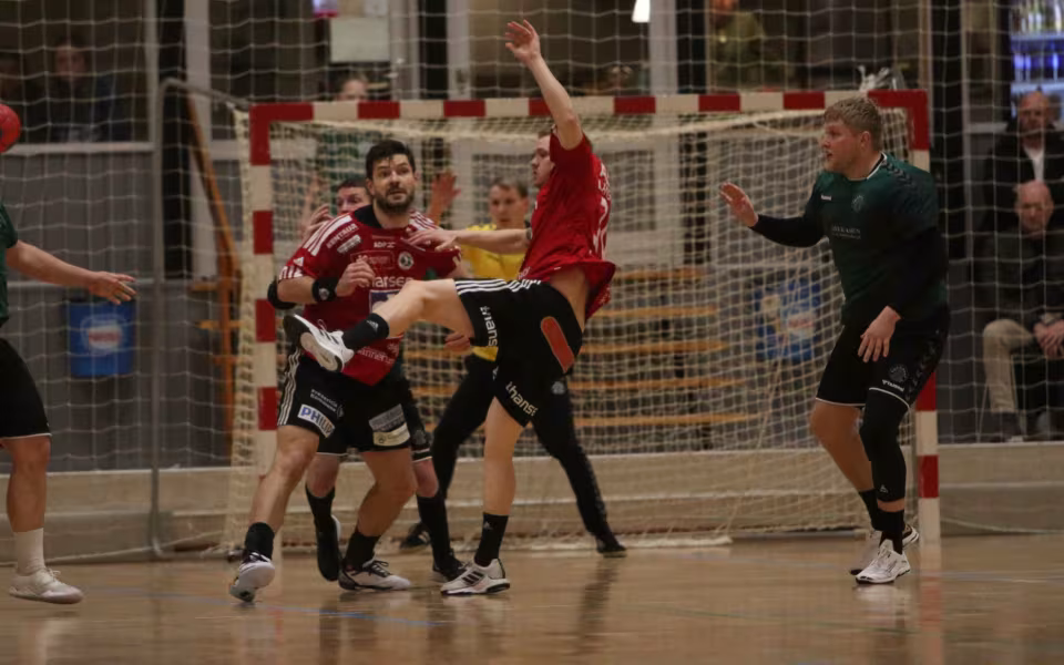 Blåbjerg HK  fejrer håndboldfest trods nederlag