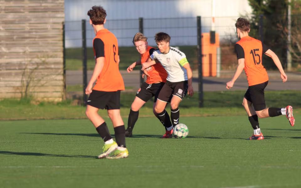 Varde U-19 Vinder 6-0 Over SGI/SSK