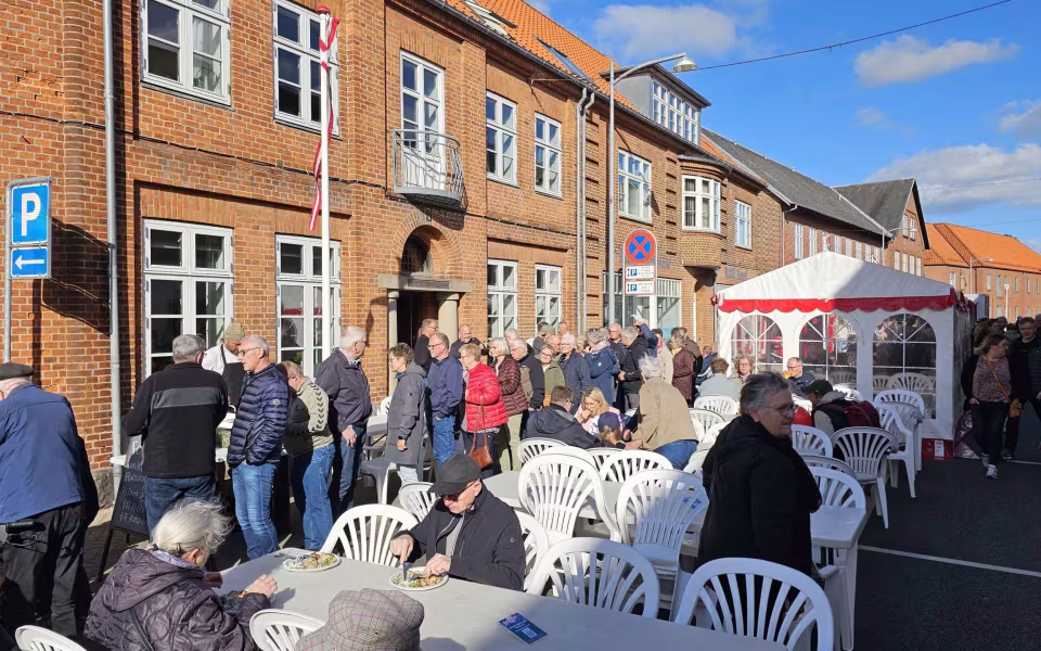 blev Ølgod midtby forvandlet til en festlig oase under arrangementet Late Night.