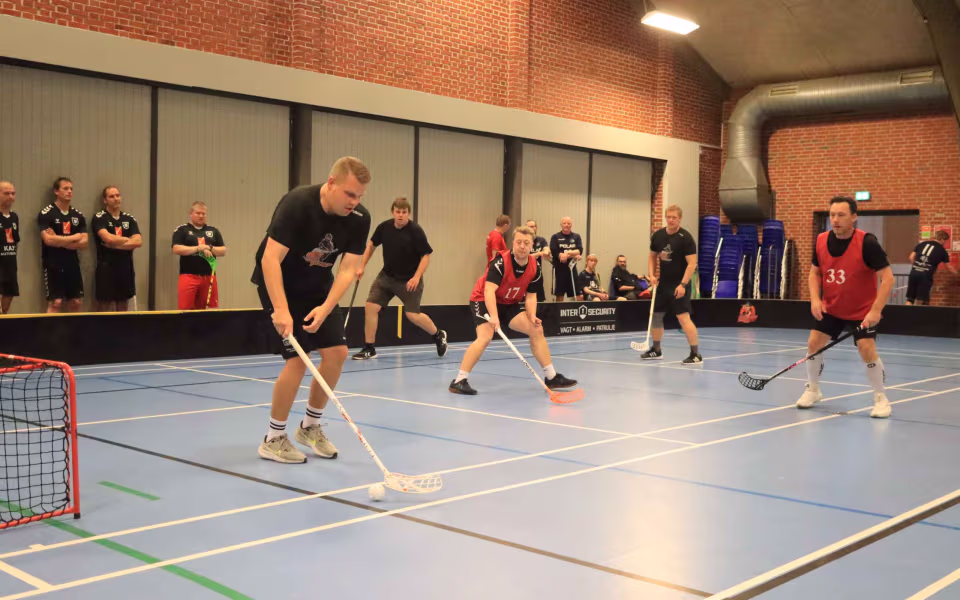 Floorball-sæson skudt i gang