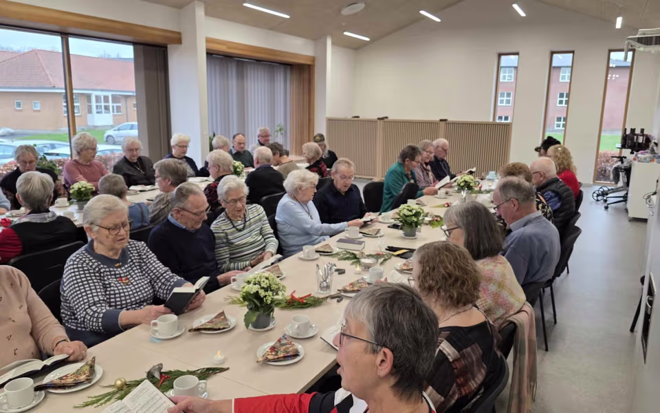 Godt 70 til fællessang og julehygge i Ølgod Kirkehus.   