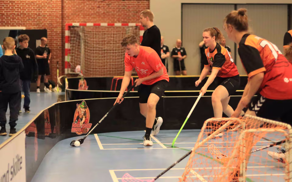 Floorball-sæson skudt i gang