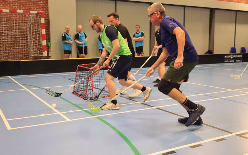 Floorball-sæson skudt i gang