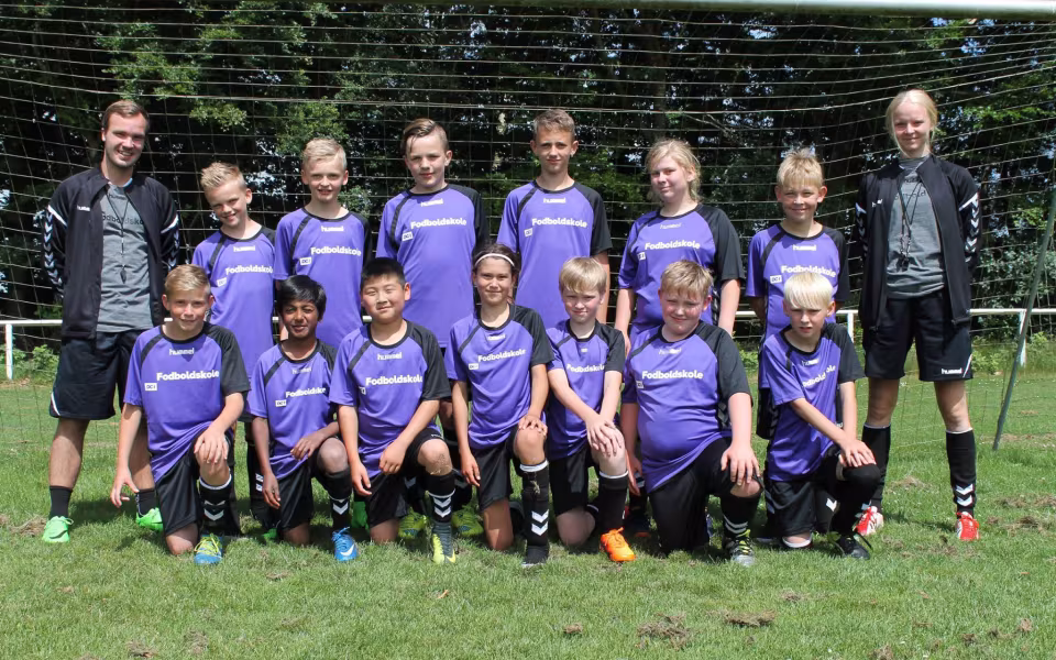 Holdbilleder fra fodboldskolen i Ansager 2017 og til sidst et fjollebillede