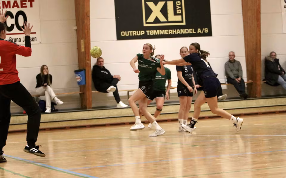 Endelig sejr til Blåbjergs U-19 piger