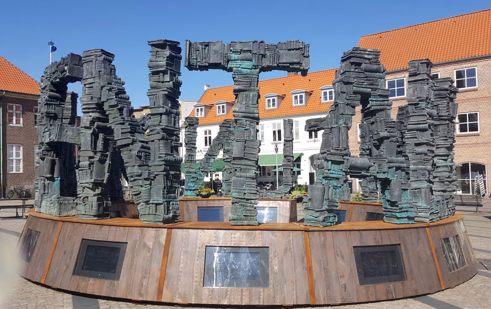 Abrahams Døtre åbner kunstudstilling