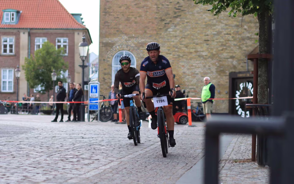Sponsorløb skabte fest på torvet