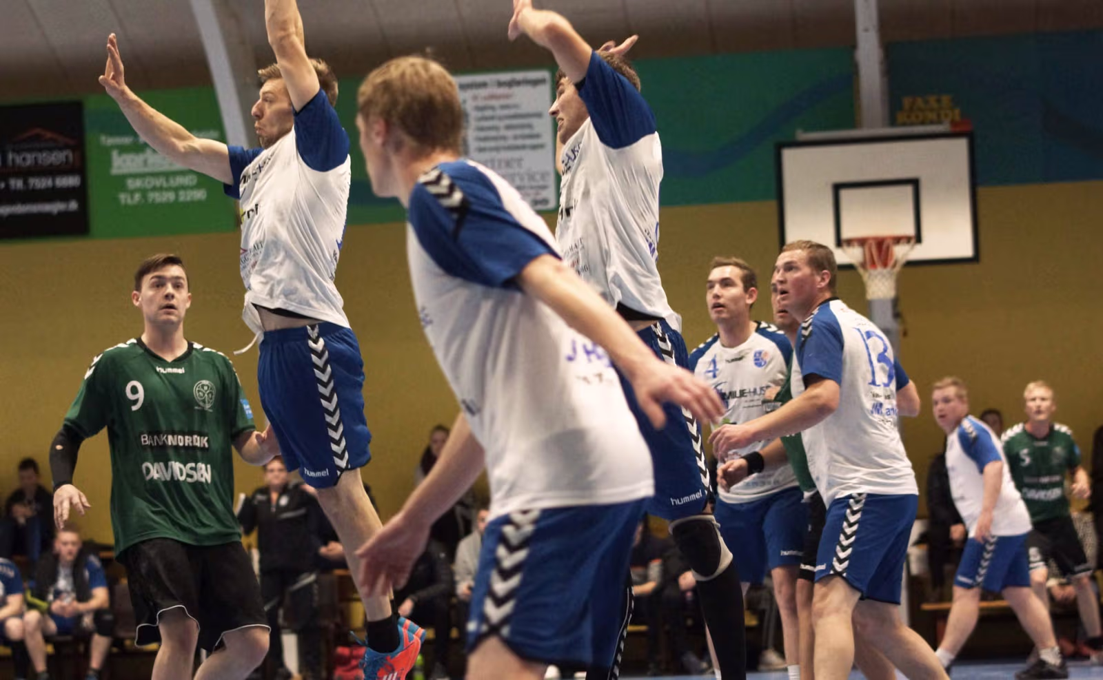 Håndbolden ruller igen i Skovlund-Ansager Hallen