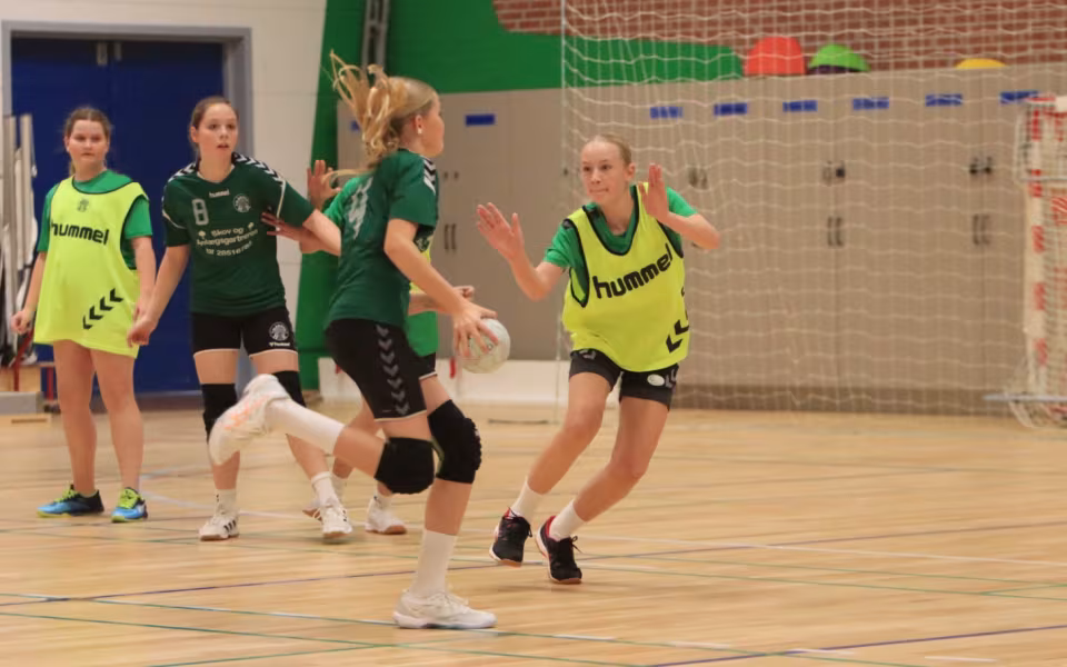 Blåbjergs U-13-piger topper rækken