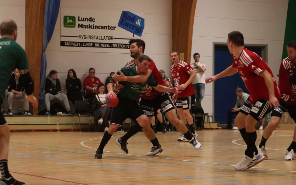 Blåbjerg HK  fejrer håndboldfest trods nederlag