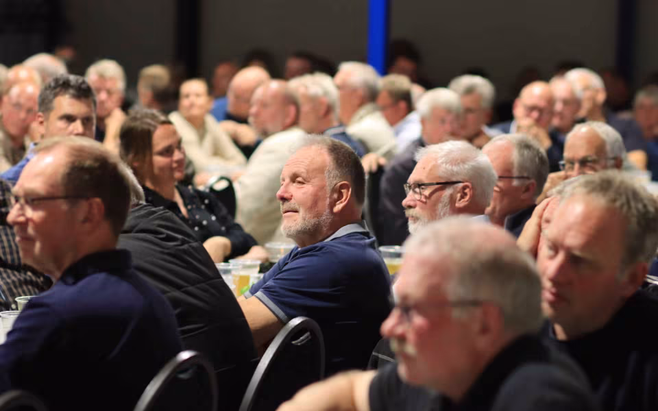 Verdensmester kastede glans over sponsoraften