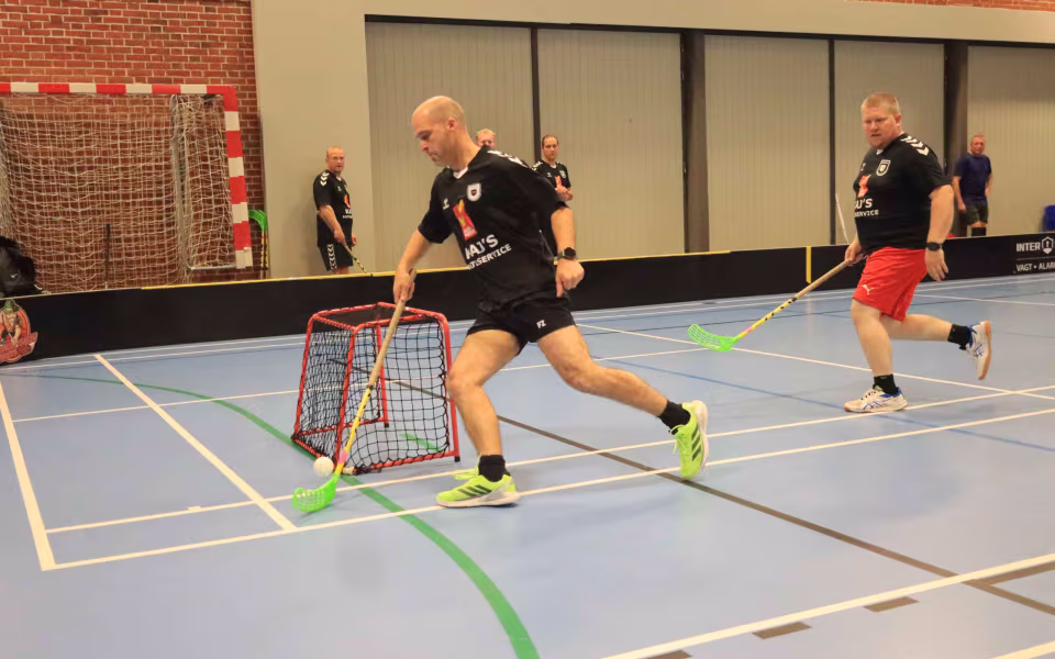 Floorball-sæson skudt i gang