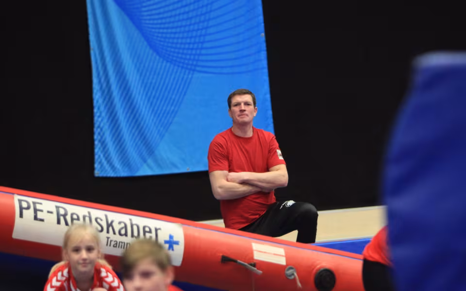 Salto Kids charmerer ved Helleopvisning