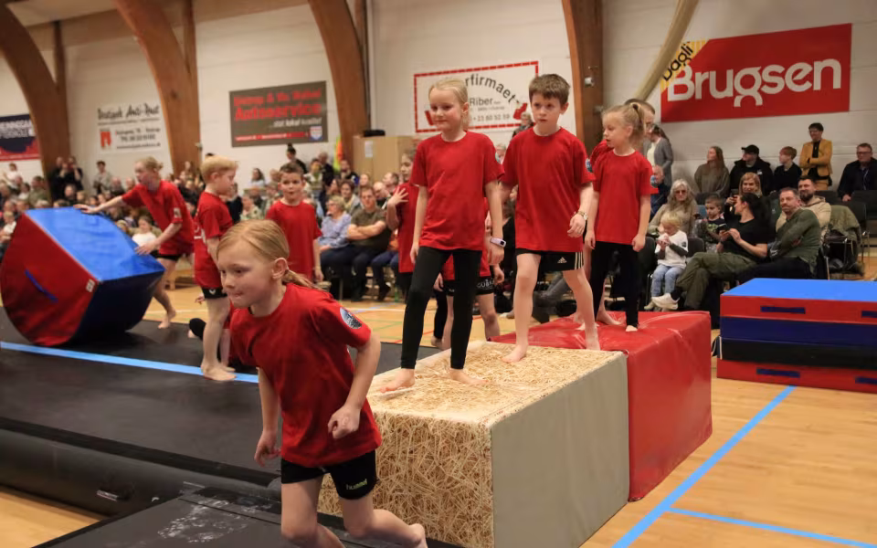 Forårsstemning i Outrup med GUB Gymnastik