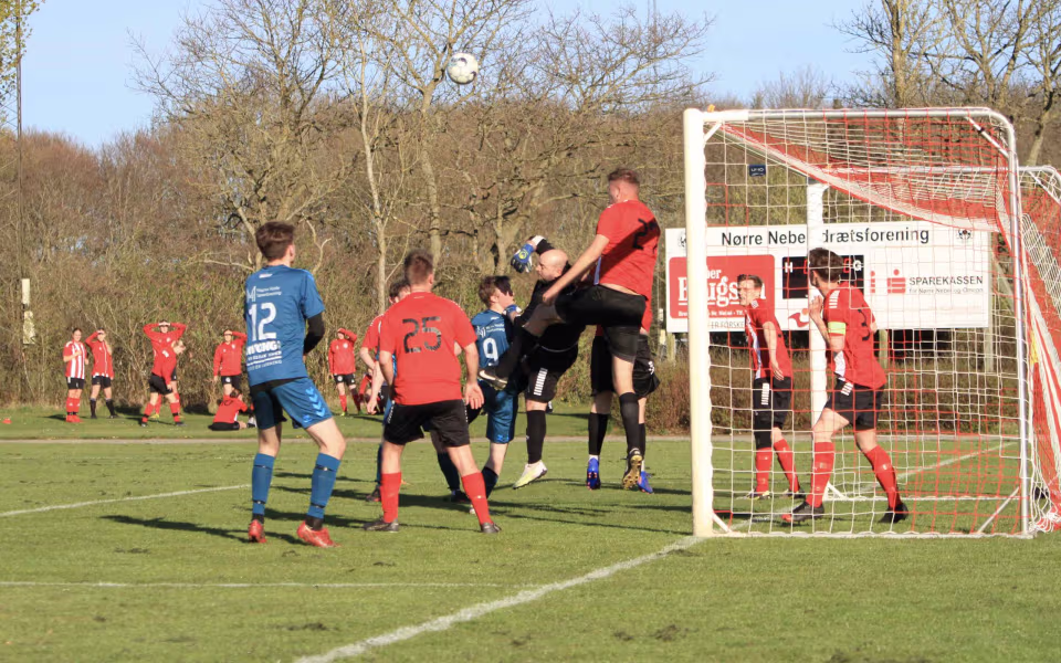 Blåbjerg BK Serie 5 knuser Nr. Nebel 8-0