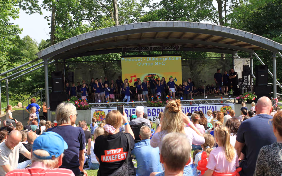 Musikfest samlede generationer i Outrup