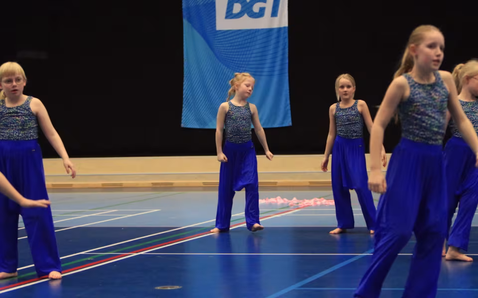 Mini Dancers Fra Outrup Strålede
