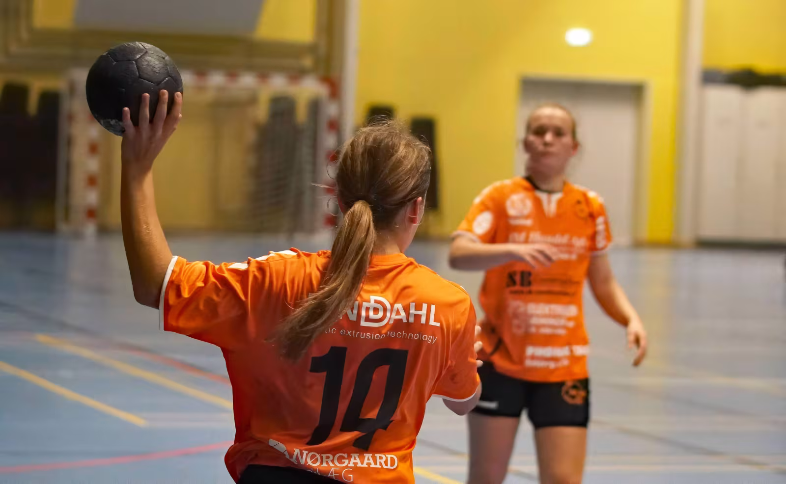 Årgange 2007-08-09-10 træner tirsdage kl. 16.30-17.45 i Skovlund-Ansager Hallen