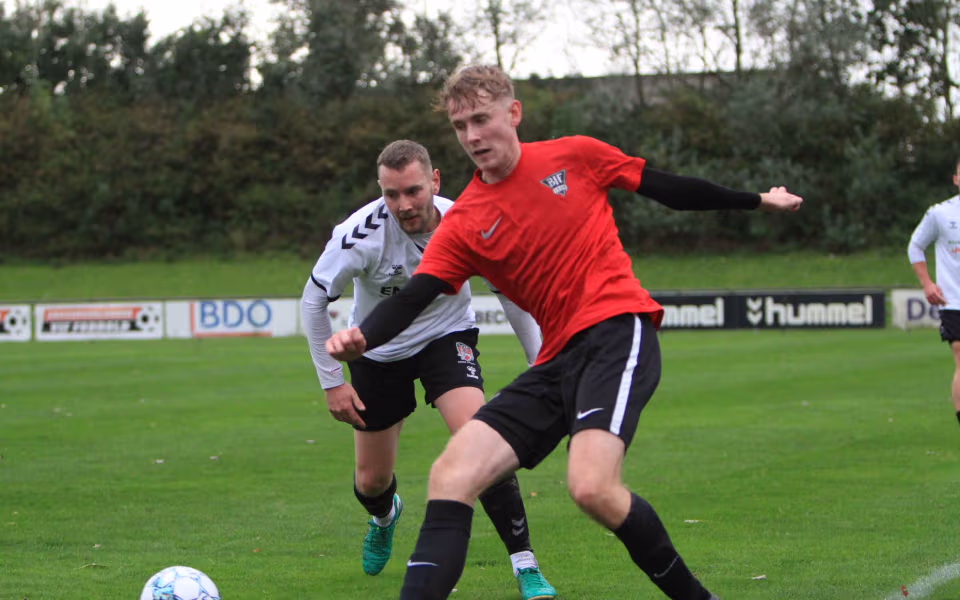 Varde redder point i overtiden