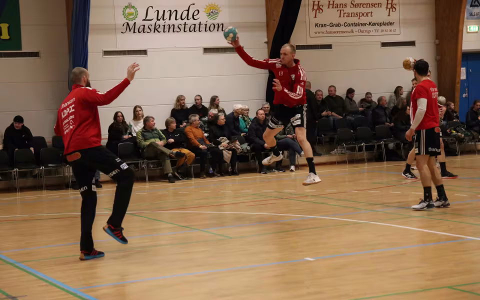 Blåbjerg HK  fejrer håndboldfest trods nederlag