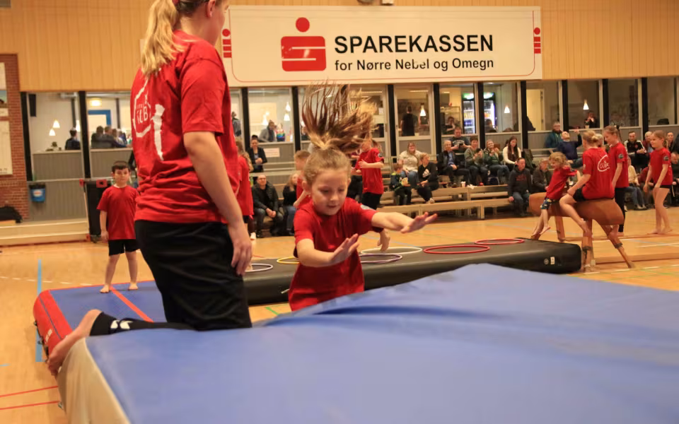 Forårsstemning i Outrup med GUB Gymnastik