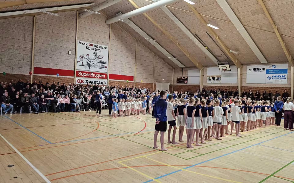 Fra årets Gymnastikopvisning 2025 og ØGU-prisen i Ølgod Hallerne