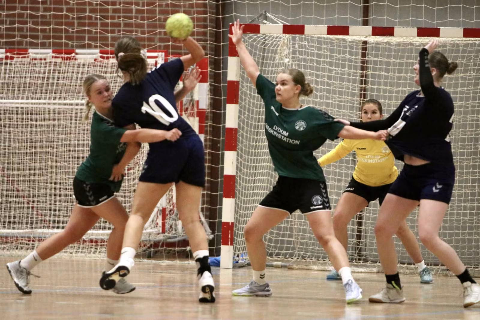 Endelig sejr til Blåbjergs U-19 piger