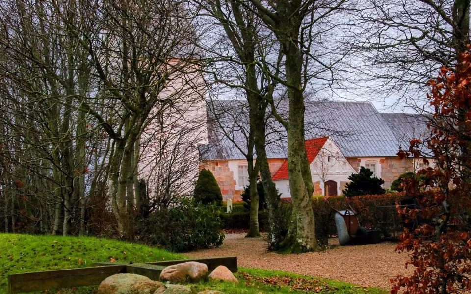 Henne Kirke