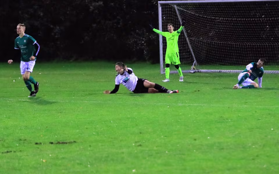 Varde sejrer 3-2 over Skjern
