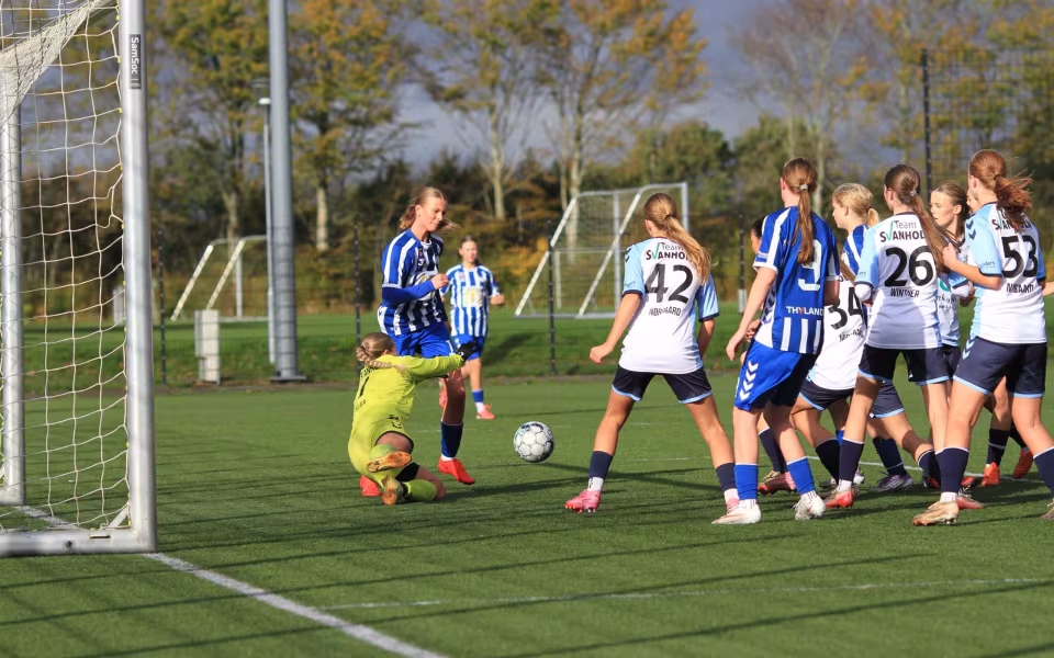 EfB-piger modstod presset og sejrede