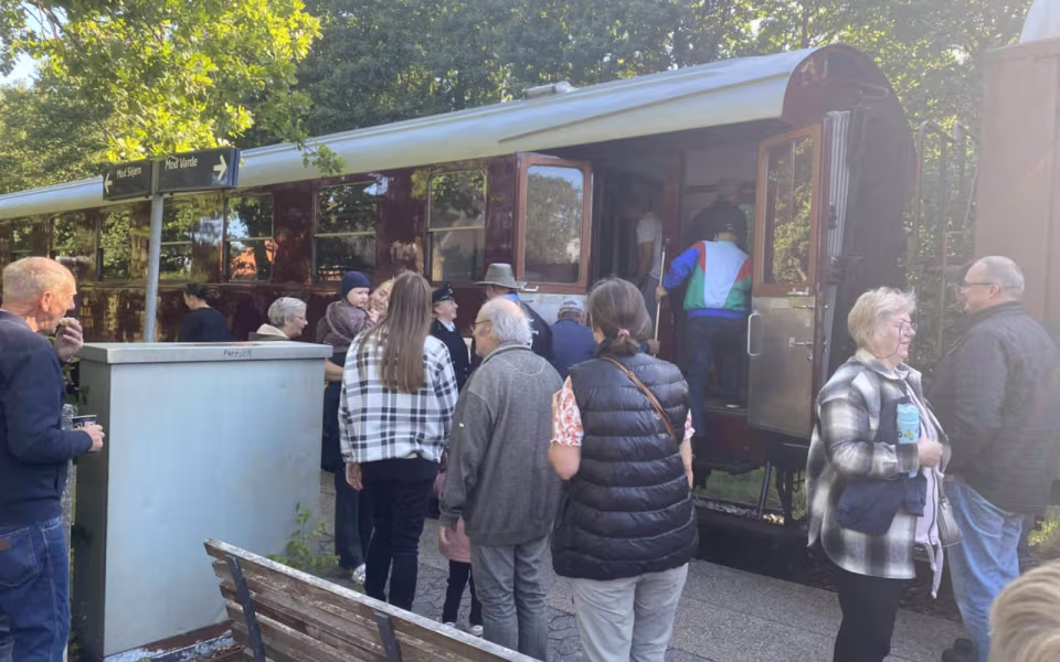 Festlig fejring på Gårde Station i anledning af DSB’s 150-års jubilæum
