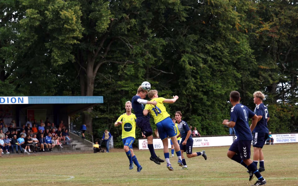 HTS-serie 1 åbner efterårssæsonen med fortjent 3-0-sejr - Se filmklip fra kampen