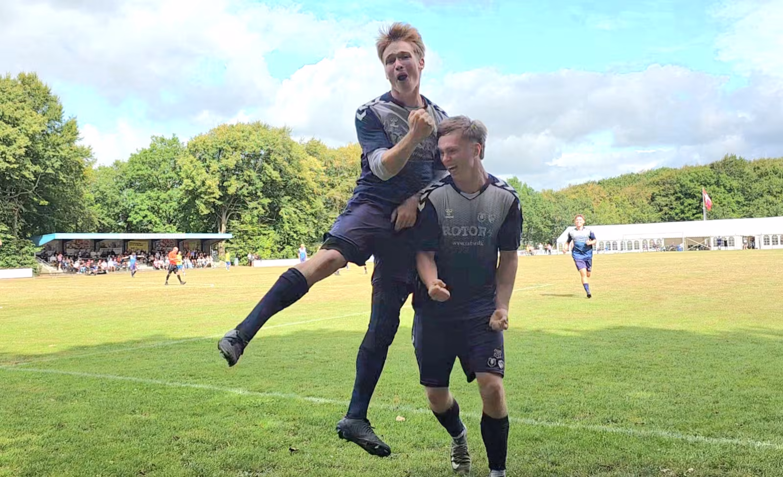 HTS-serie 1 åbner efterårssæsonen med fortjent 3-0-sejr - Se filmklip fra kampen