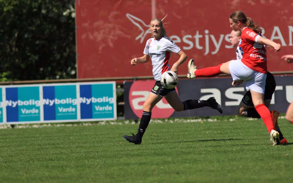 Varde U-19 piger sejrer hjemme