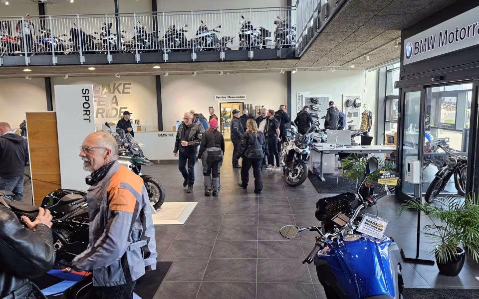 bød Xpedit BMW Motorrad forhandler i Ølgod velkommen til et åbent hus-arrangement.
