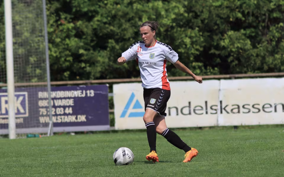 Varde kvinder taber til bundhold
