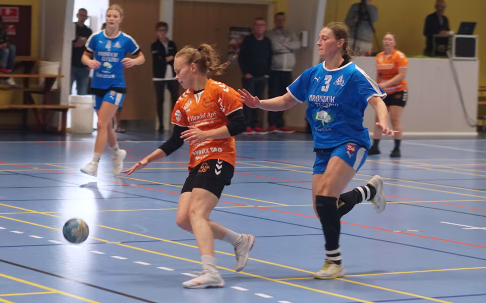 Tempoet og niveauet var højt hele kampen og SA Ribe HK kørte sejren sikkert hjem med hele 33-16.