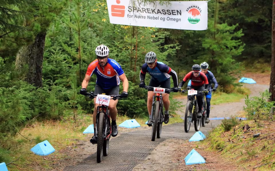 Mountainbike ryttere imponerede trods vådt vejr