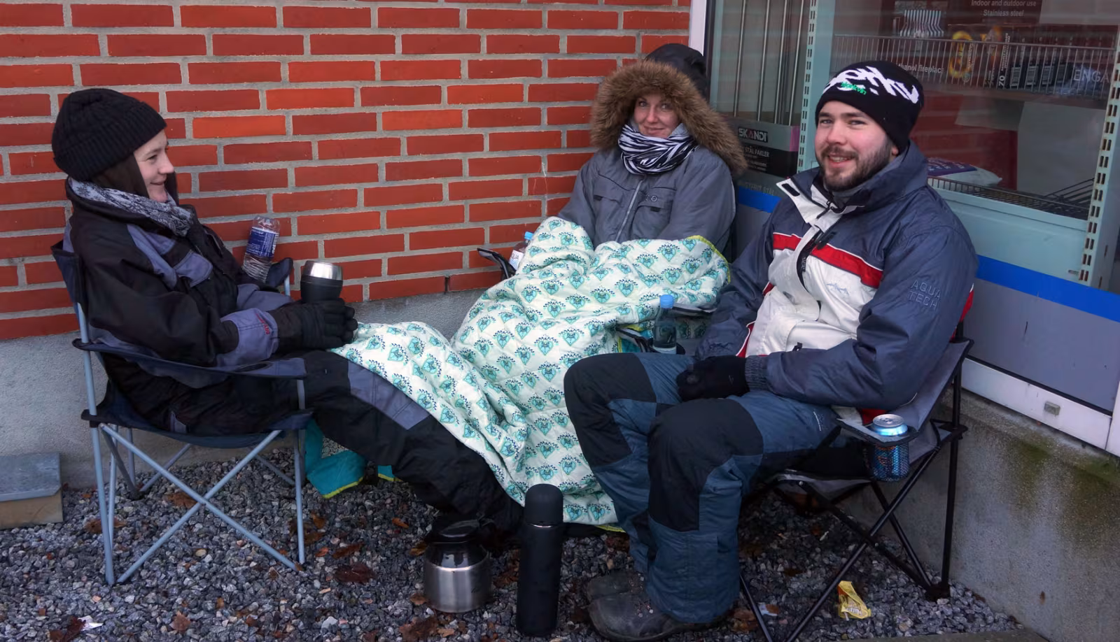 Kø foran billetsalget til Owen Luft.