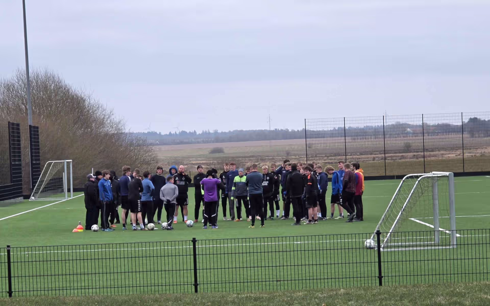 HTS Herre fodbold skød sæsonen i gang på en iskold januar dag.