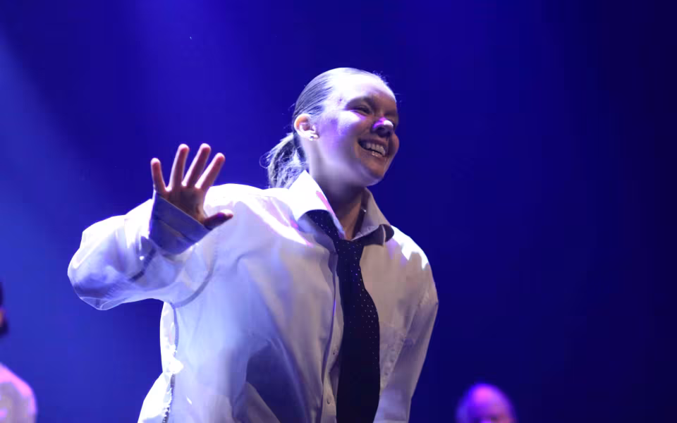 Dance Company Twenty Juleshow begejstrede 1200 publikummer