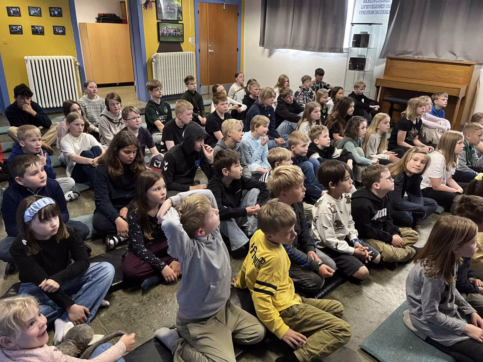 Åben morgensamling på Billum Friskole