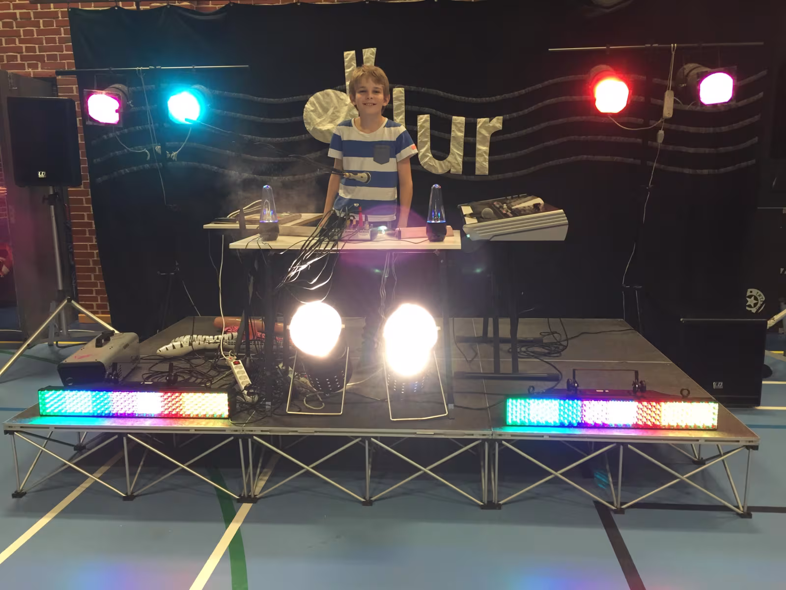 "DJ Tobias Lauge" fyrer op for musikken ved aftenens fest!