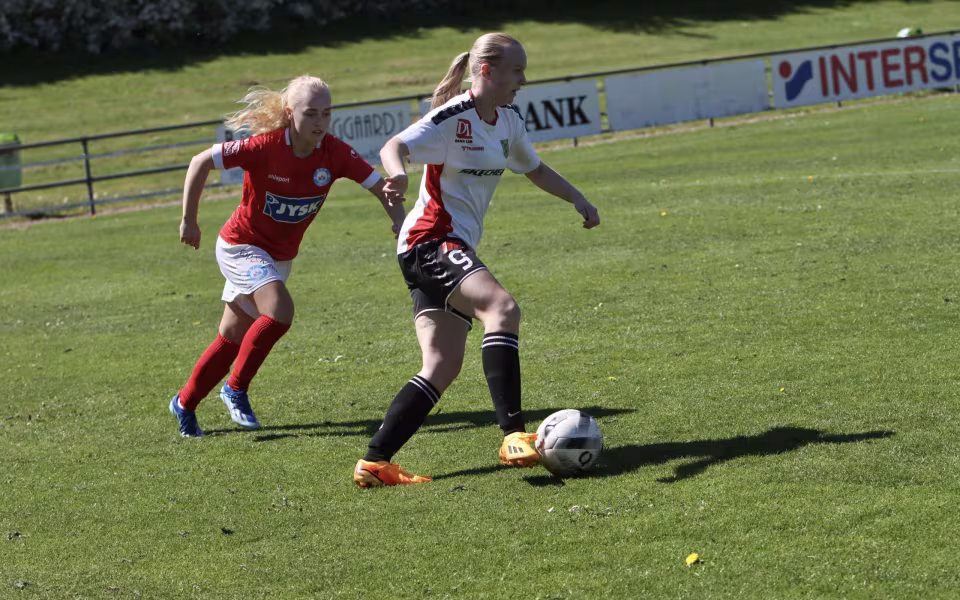 Varde U-19 piger sejrer hjemme