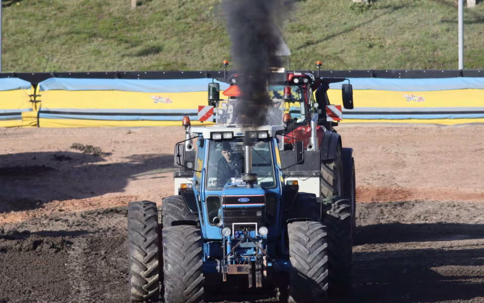 Powerpull og Truckshow skabte folkefest i Outrup