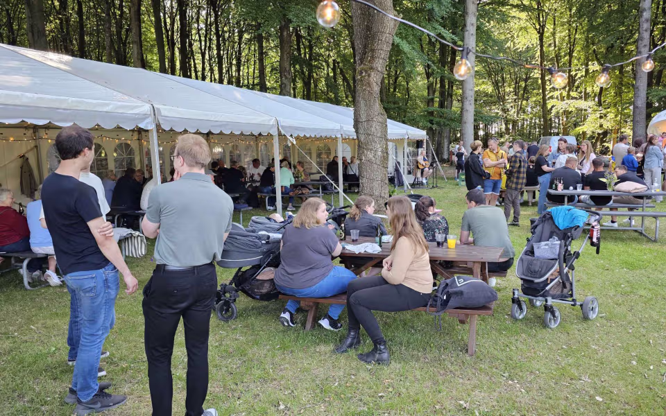 Billeder fra Midsommerfest I Tistrup anlæg 2025