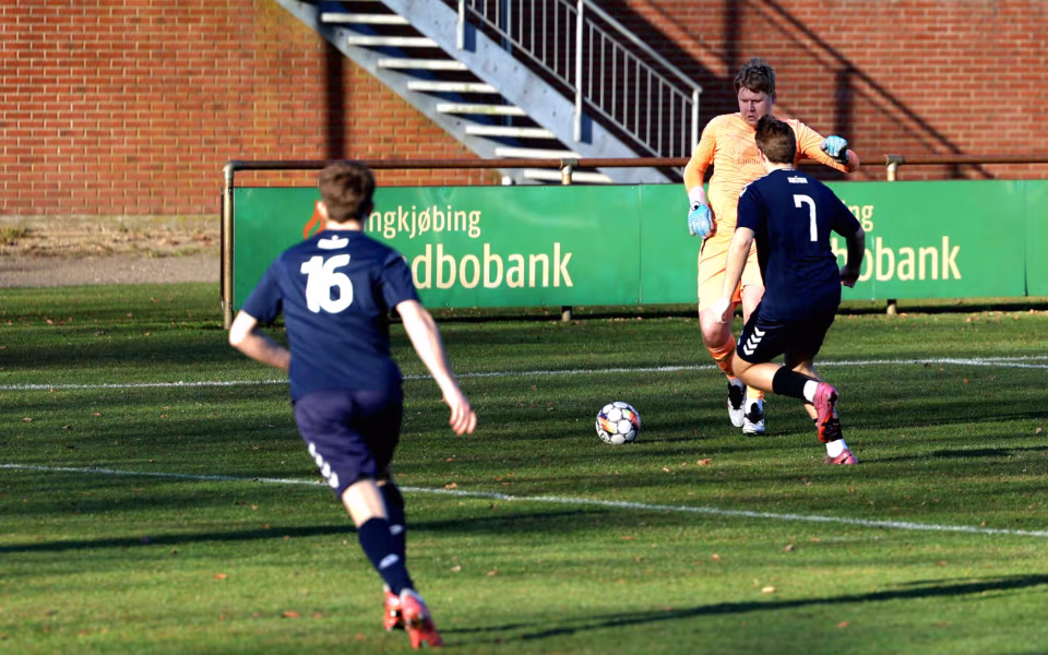 Sejr til HTS serie 4 herre på udebane mod Skjerns anden hold med 2-1 til HTS.